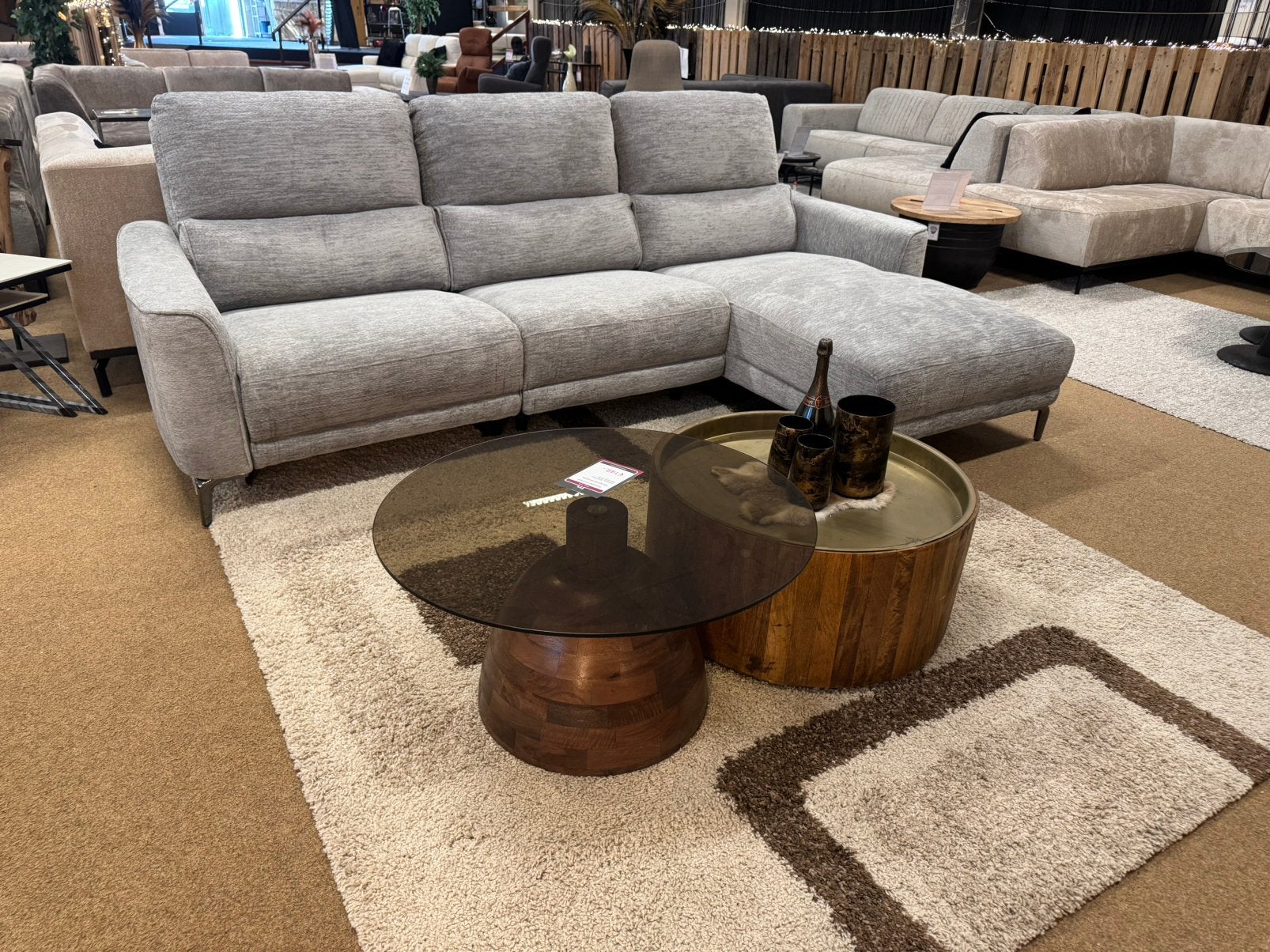 Hoekbank Grijs met lounge en elektrisch relaxfunctie E-7389, 250 tot 300 cm, Hoekbank, Nieuw, Mwonenenslapen