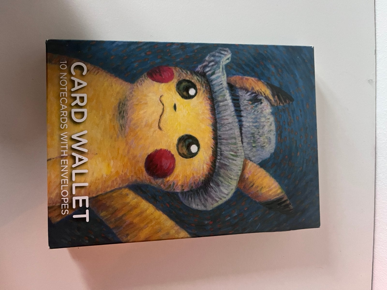 Pokémon x van Gogh museum Card wallet - compleet-, Hobby en Vrije tijd, Ophalen of Verzenden, Zo goed als nieuw, Overige typen
