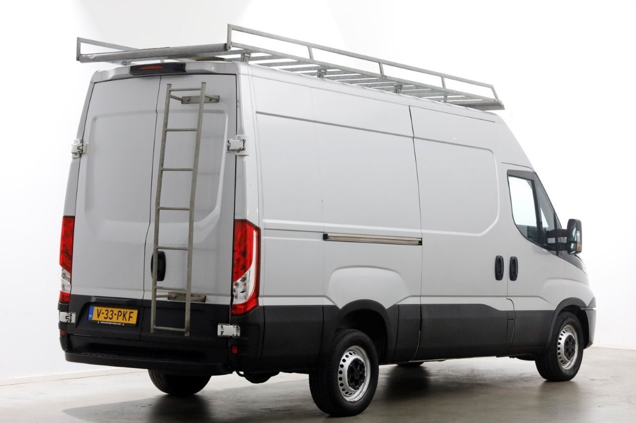 Iveco Daily 35S14 136pk E6 L2H2 Airco/Imperiaal/Trekgewicht, Gebruikt, Euro 6, Iveco, 14 km/l