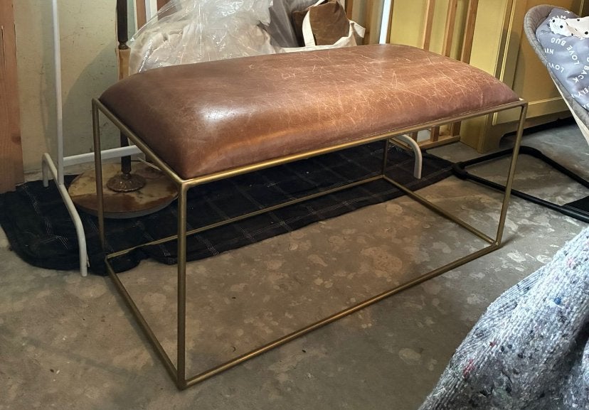 Bankje met messing frame en leren zitting, Ophalen, Zo goed als nieuw, 75 tot 100 cm, Tweepersoons