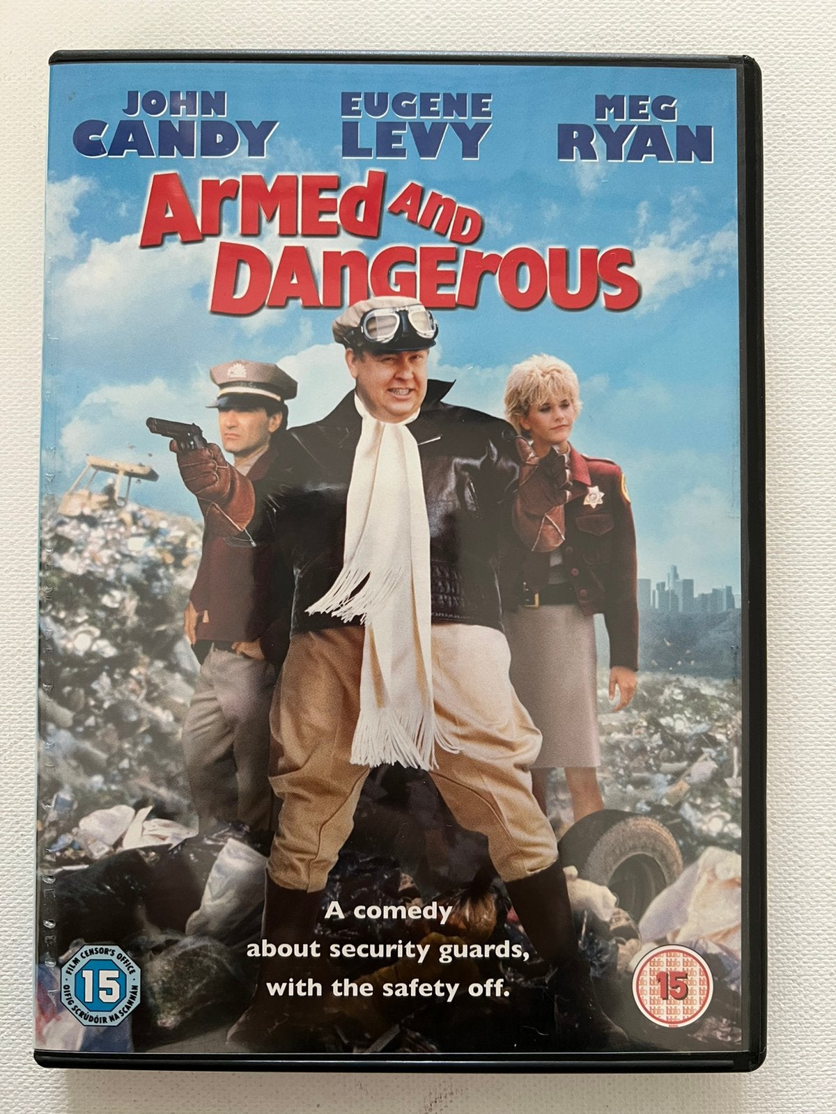 Armed and dangerous (IMPORT MET NLO), Vanaf 16 jaar, Verzenden, Zo goed als nieuw, Actiekomedie