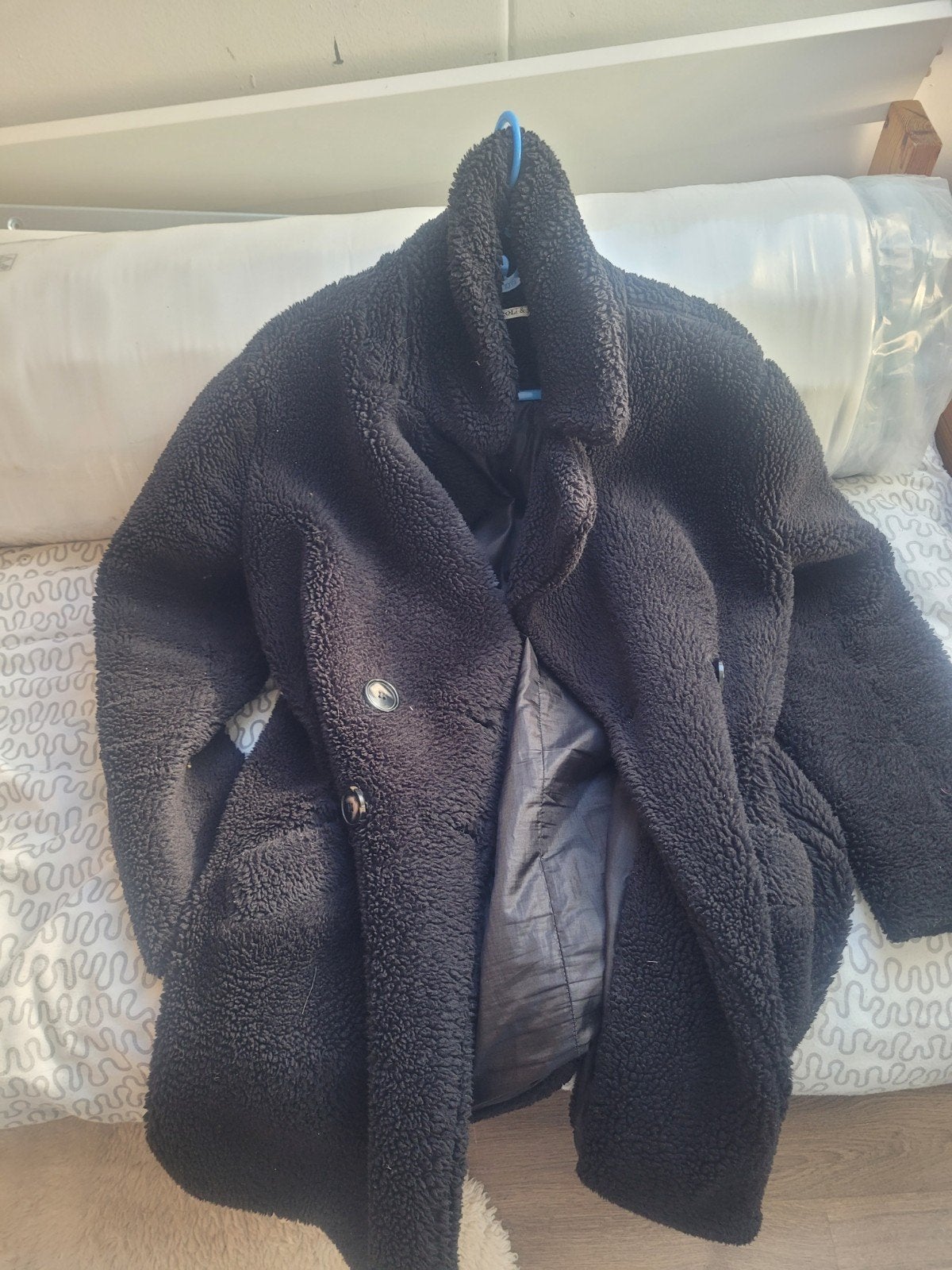Zwarte teddy jas - Warm en stijlvol, Kleding | Dames, Jassen | Winter, Ophalen, Zwart, Maat 42/44 (L), Onbekend