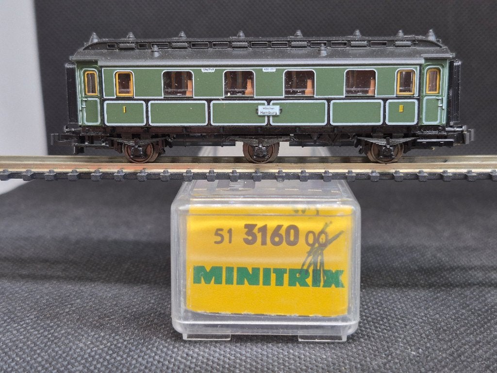 Minitrix 3160 - K.Bay.Sts.B. Pers.wagen ABü 1e/2ekl (16842), Gebruikt, Gelijkstroom, Trix, Wagon