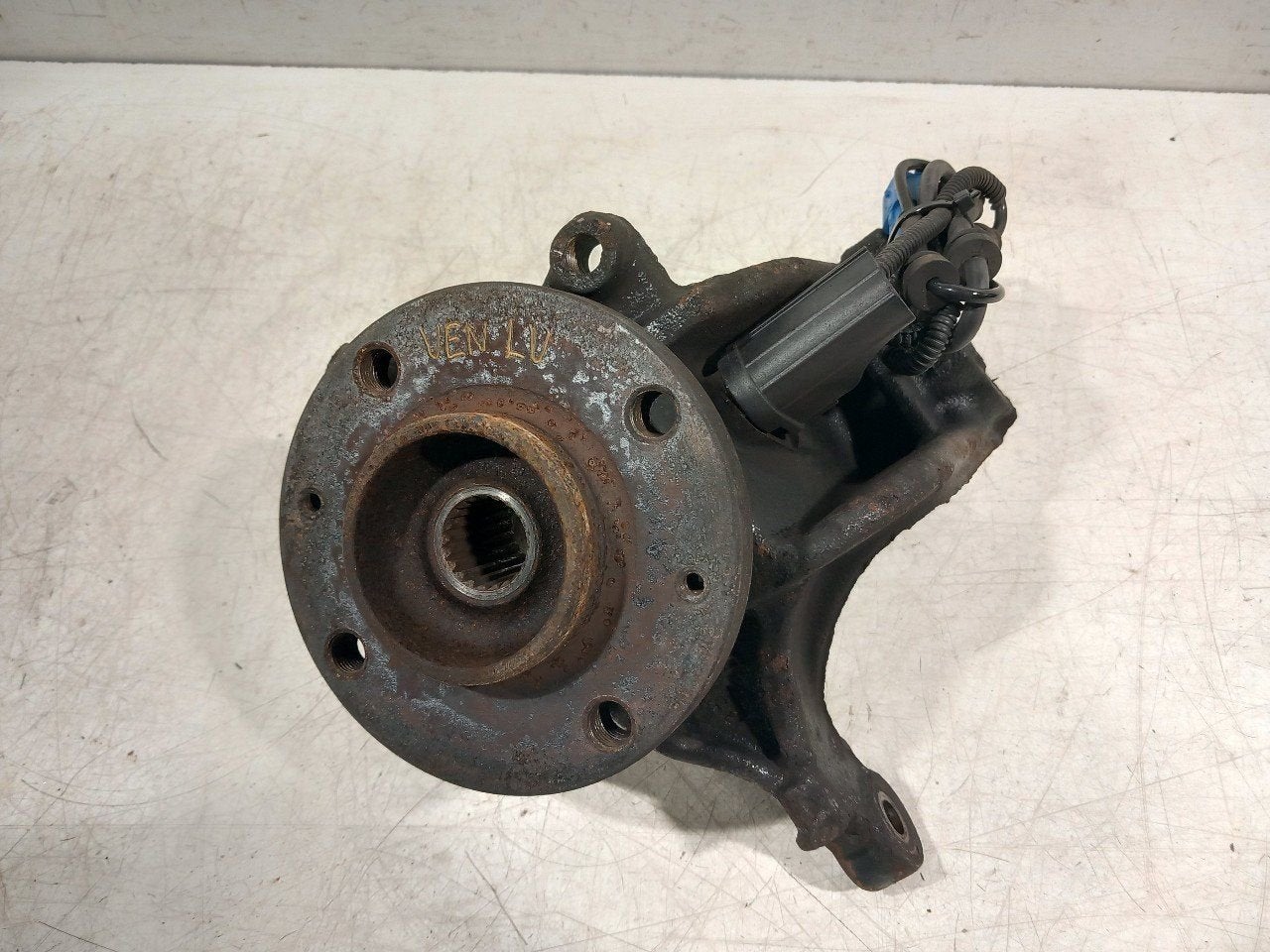 Wielnaaf links voor Peugeot 2008, Onderdelen@venauto.nl, Van der Ven Autorecycling B.V., Gebruikt, Ettenseweg 76, 4706 PB Roosendaal, The Netherlands