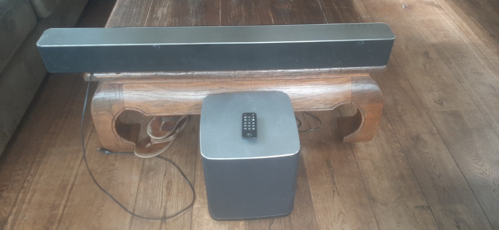 LG Soundbar met externe subwoofer en afstandsbediening., Ophalen, Bluetooth, Zo goed als nieuw