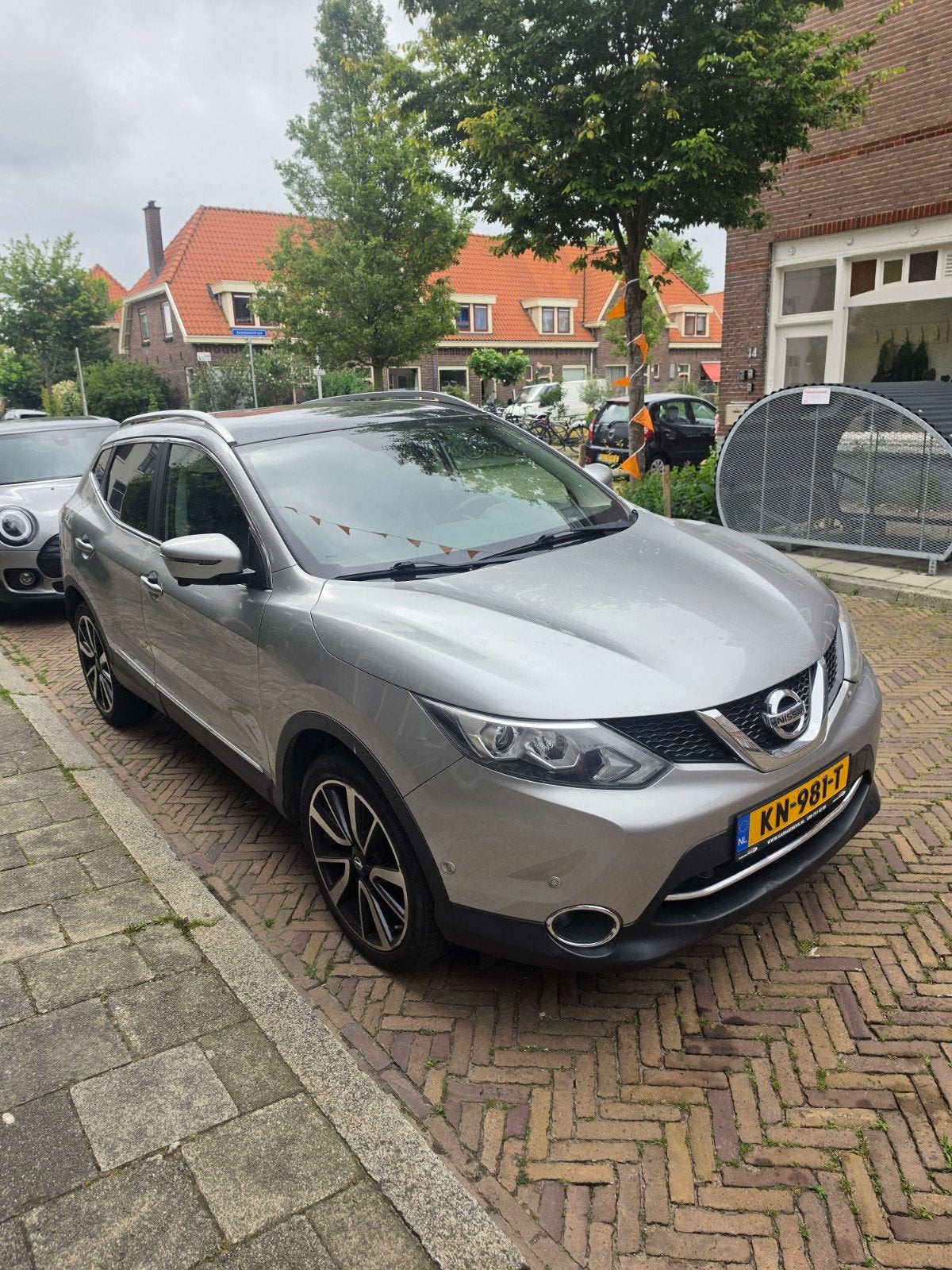 Nissan Qashqai 1.2 Dig-t 85KW 2WD CVT 2016 Grijs, Auto's, Automaat, 680 kg, 4 cilinders, Origineel Nederlands