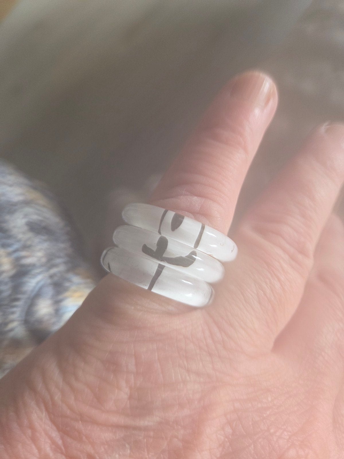 Set van 3 ringen, maat 17, Sieraden, Tassen en Uiterlijk, Ringen, Kunststof, Overige kleuren, Ophalen of Verzenden, Zo goed als nieuw
