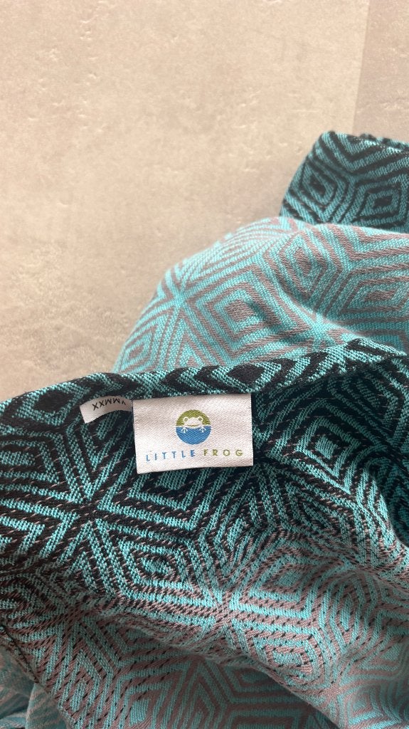 Draagdoek baby Little Frog, Kinderen en Baby's, Babydragers en Draagdoeken, Overige merken, Draagdoek, Buik of Rug, Ophalen of Verzenden