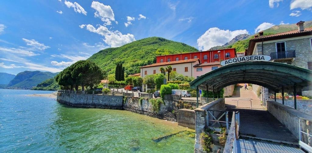 Prachtig appartement direct aan Comomeer met vrij meerzicht!, Vakantie, Vakantiehuizen | Italië, 2 slaapkamers, Lombardije en Merengebied