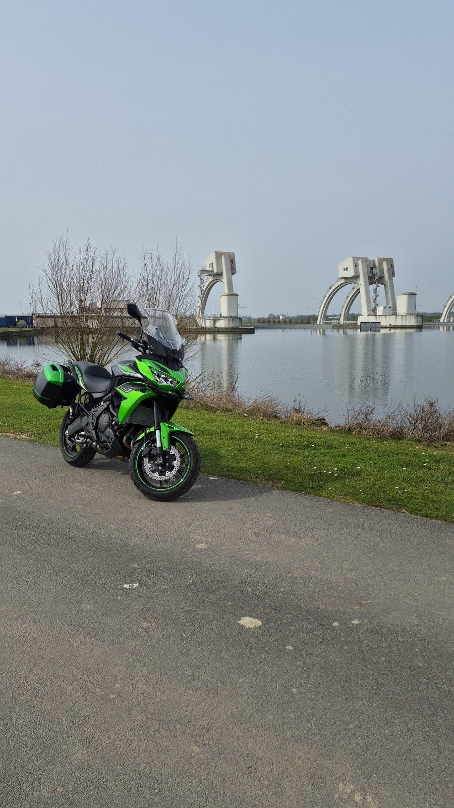 Kawasaki Versys 650 (2023) met handkappen en koffersets, Motoren, Motoren | Kawasaki, 2 cilinders, Occasion, Meer dan 35 kW, Toermotor