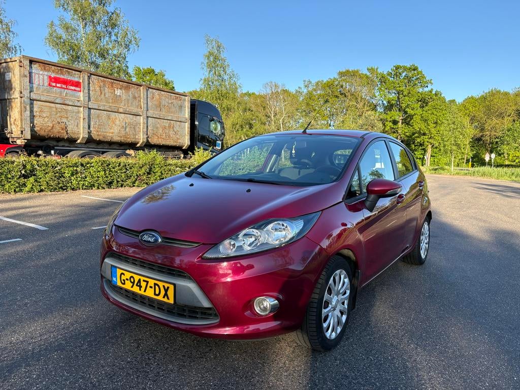 Ford Fiësta 5 deurs |1.4 16v | Trekhaak | 2012|155.000 km, Voorwielaandrijving, Sound system, 40 €/maand, Zwart