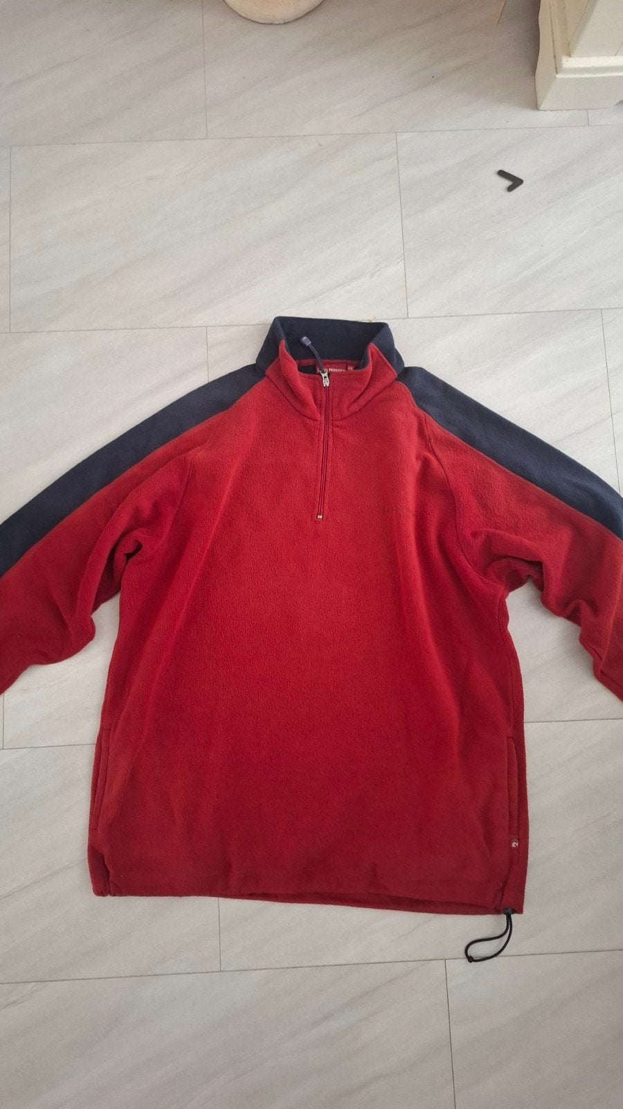 Lars Norden Fleece Jas - Rood/Blauw - Maat XXL, Kleding | Heren, Truien en Vesten, Lars Norden, Overige maten, Ophalen of Verzenden