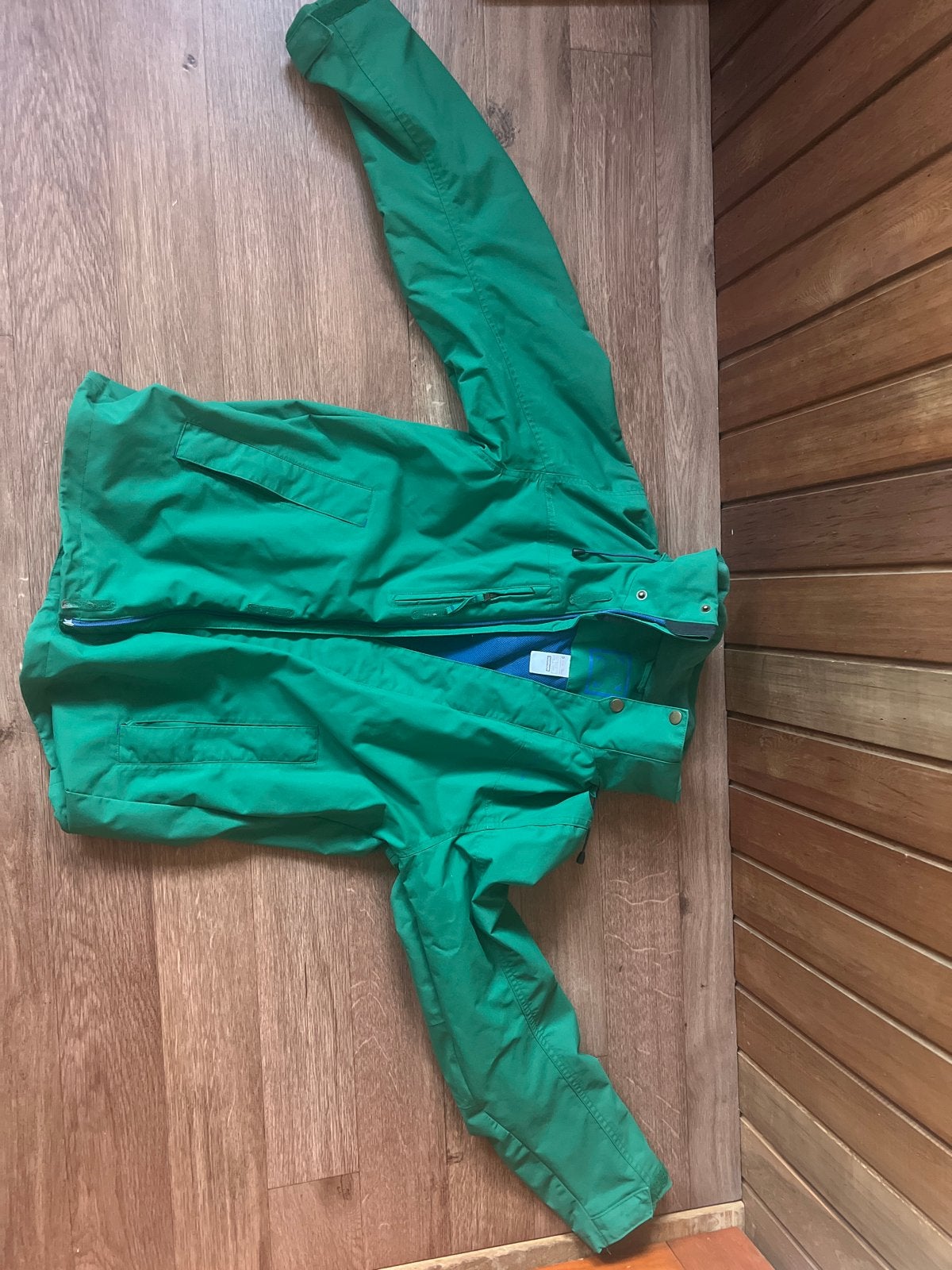 Groene jas met blauwe voering, Ophalen of Verzenden, Zo goed als nieuw, Groen