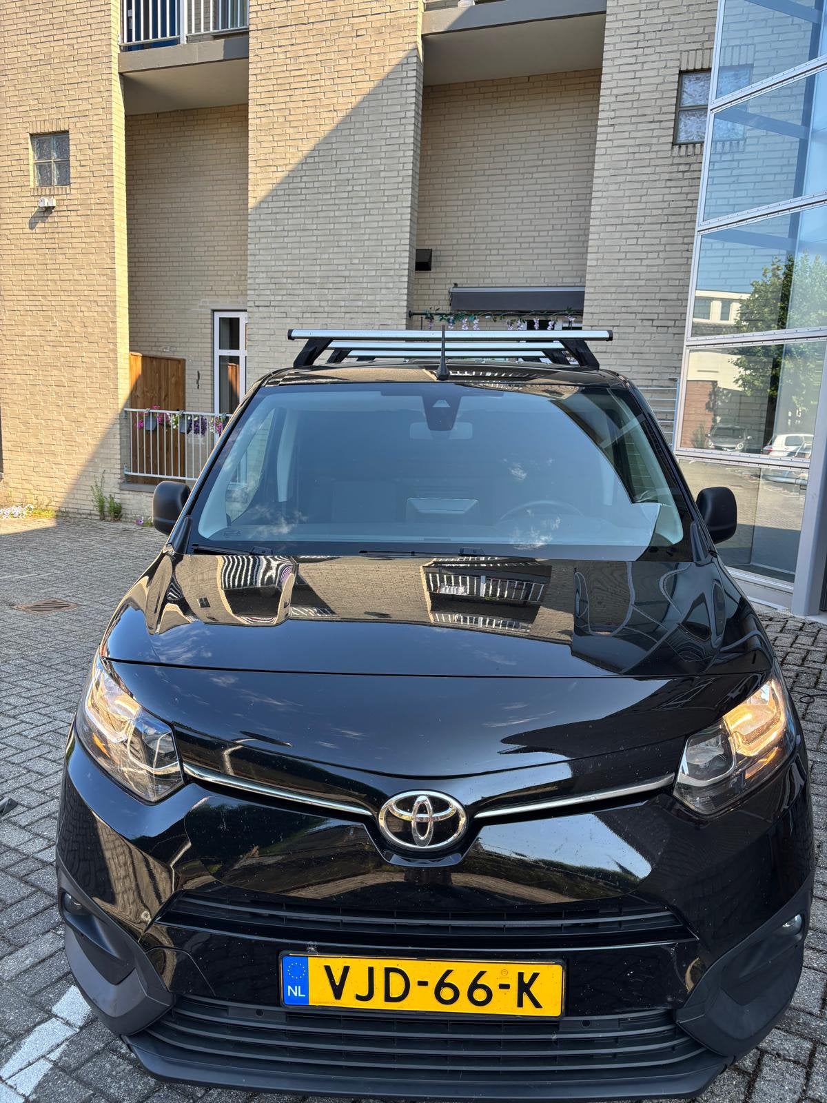Toyota Proace City 1.5 D-4d 100pk 2021 Zwart
