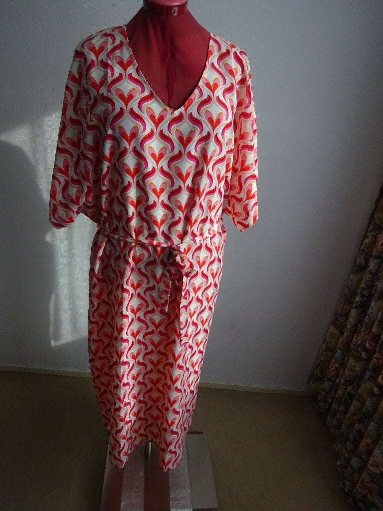 Norah midi jurk mt 46cm, Kleding | Dames, Jurken, Maat 46/48 (XL) of groter, Zo goed als nieuw, Norah, Onder de knie