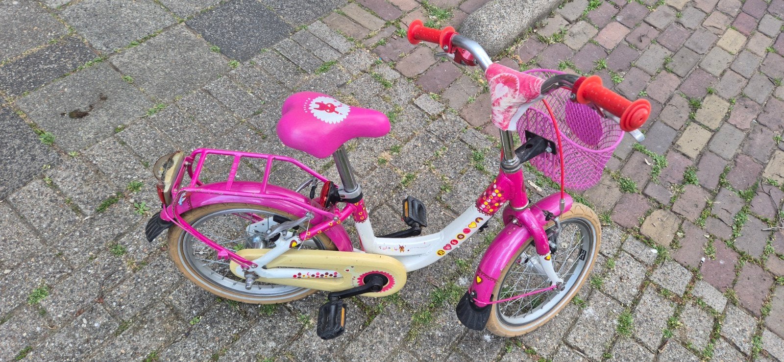 Roze kinderfiets met zijwieltjes en mandje 16 inch, Ophalen of Verzenden