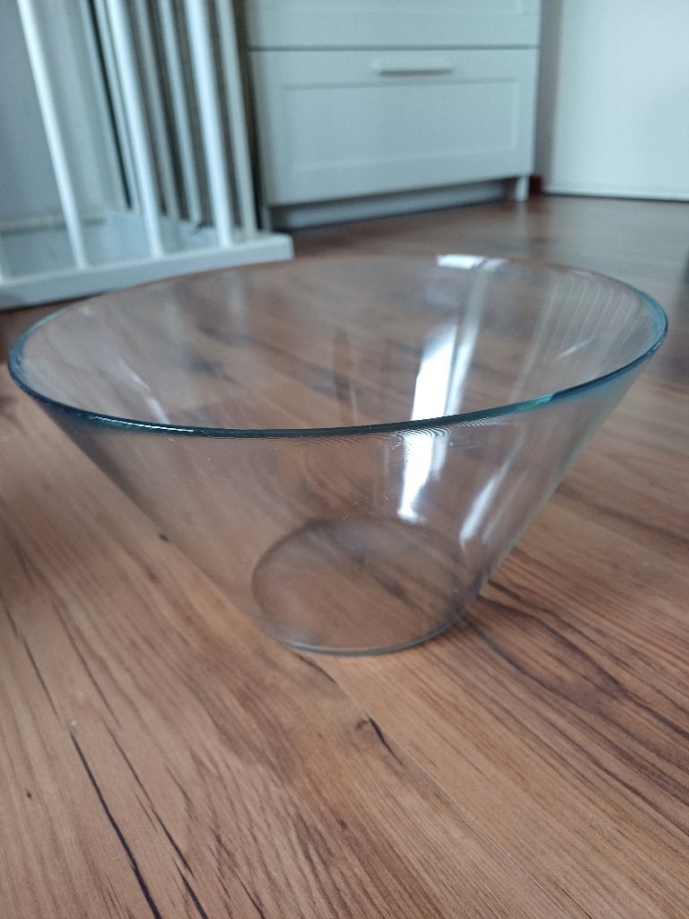 Glazen kom te koop, Ophalen