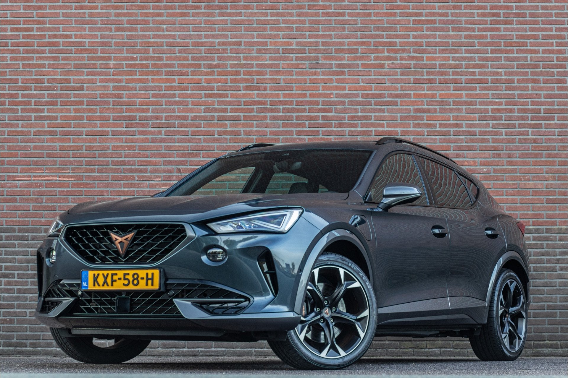 CUPRA Formentor 1.4 e-Hybrid 245pk VZ, Panoramadak, Trekhaak, Dealer onderhouden, Gebruikt, 4 cilinders, Formentor