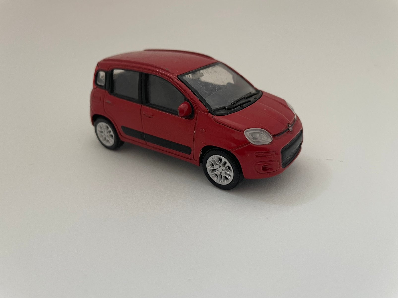 model Fiat Panda 3e generatie > 2011 rood Mondo Motors 1/43, Ophalen of Verzenden, Gebruikt, Auto