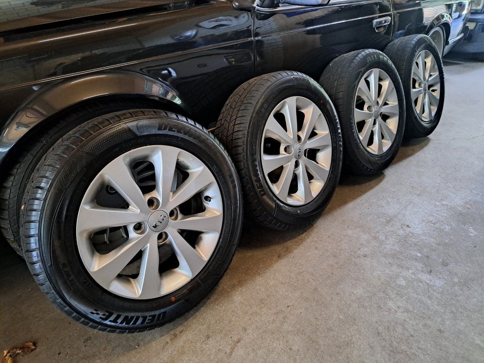 Kia Rio 2011-2024 Sportvelgen 15 inch met All Season Banden, Auto-onderdelen, Banden en Velgen, Ophalen, Gebruikt, 15 inch, Banden en Velgen