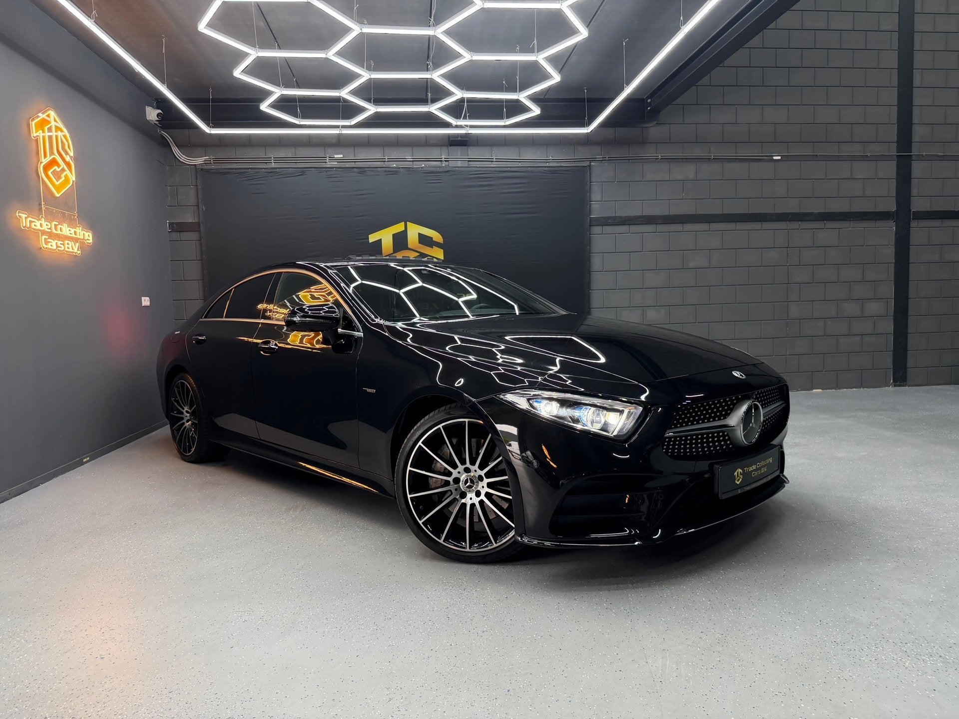Mercedes-Benz CLS-klasse 350 d 4MATIC AMG PANO-HUP-SOFTCLOSE, Auto's, Mercedes-Benz, Automaat, Gebruikt, Euro 6, 2925 cc