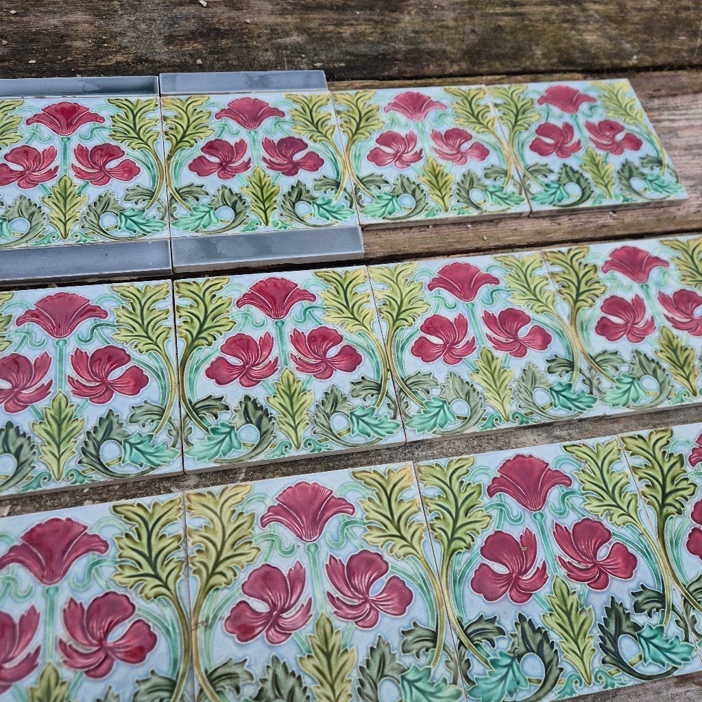 114 Art nouveau tegels Saint Amand rode klaprozen, Ophalen