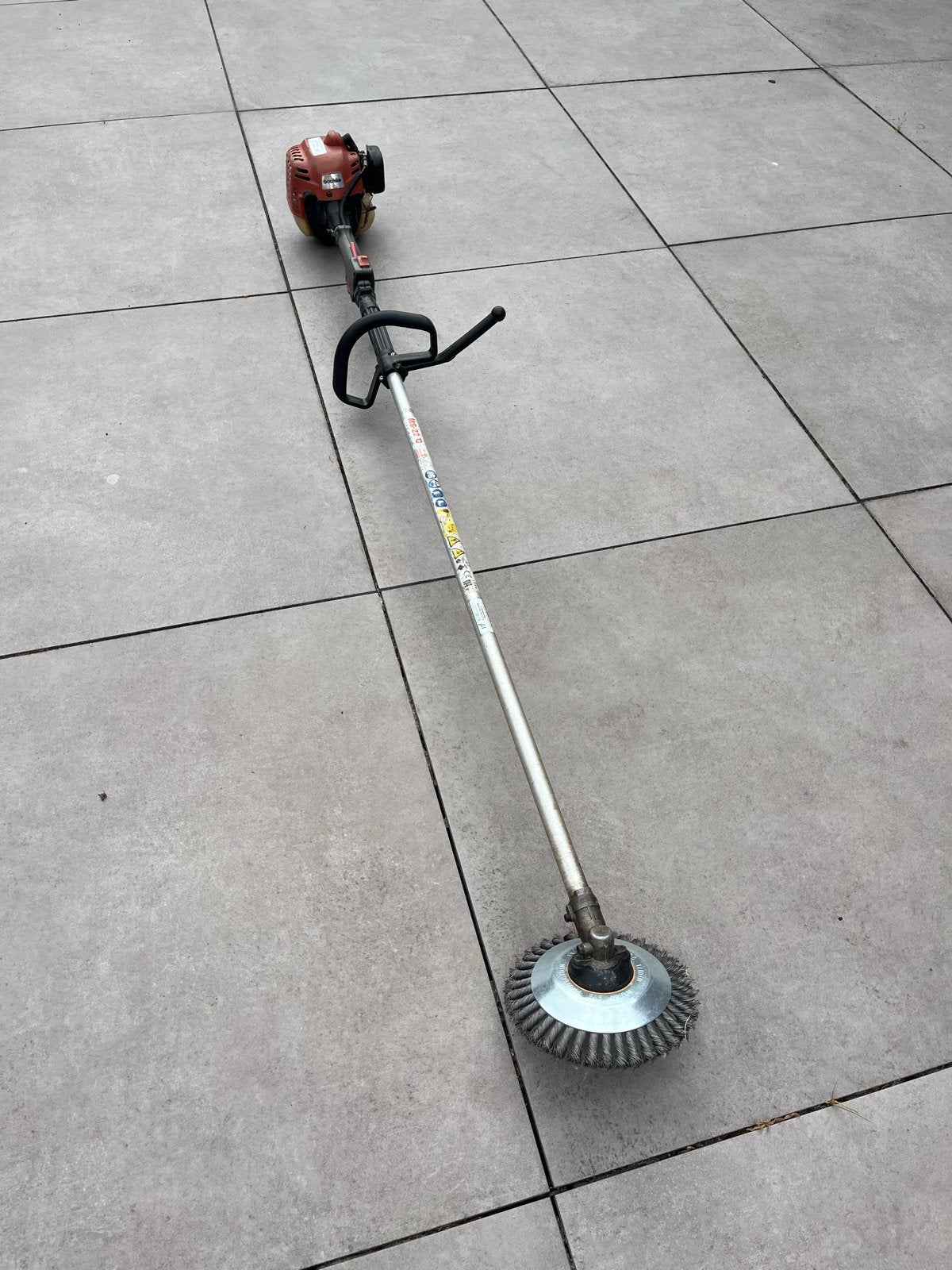 Onkruidborstelmachine, Tuin en Terras, Ophalen, Gebruikt, Benzine