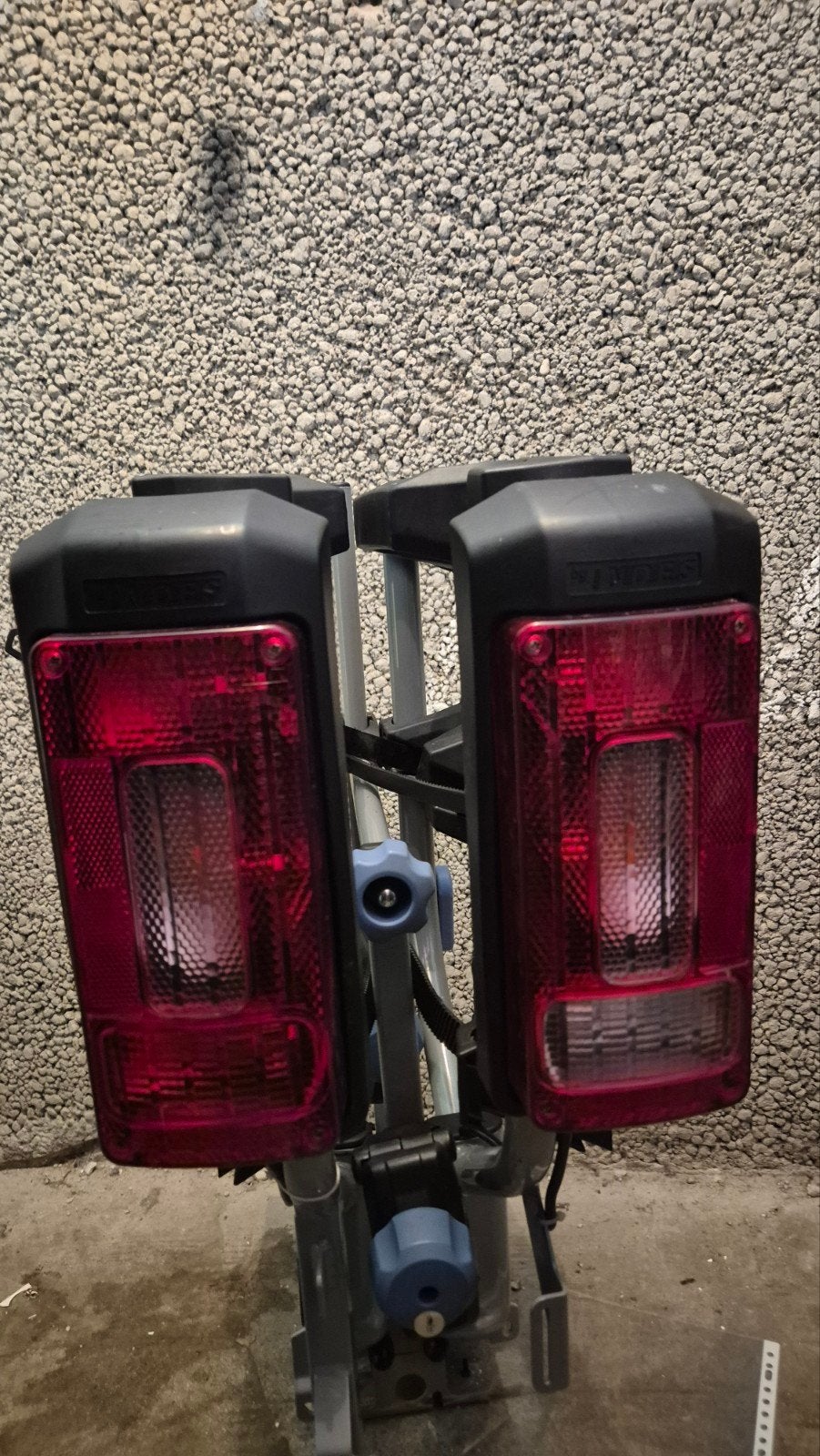 Movanext fietsendrager - aanpassing nodig, Auto diversen, Ophalen, Gebruikt, 2 fietsen, Trekhaakdrager