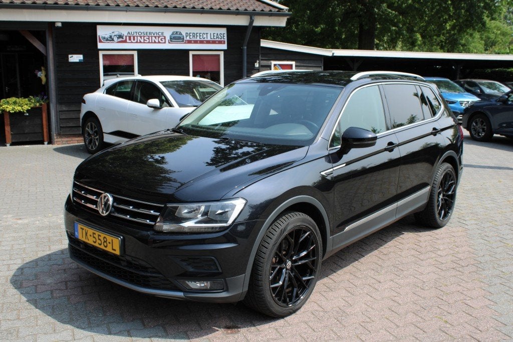 Volkswagen TIGUAN ALLSPACE 1.4 TSI Comfort line Business 7 P, Auto's, Voorwielaandrijving, 4 cilinders, 150 pk, 7 stoelen