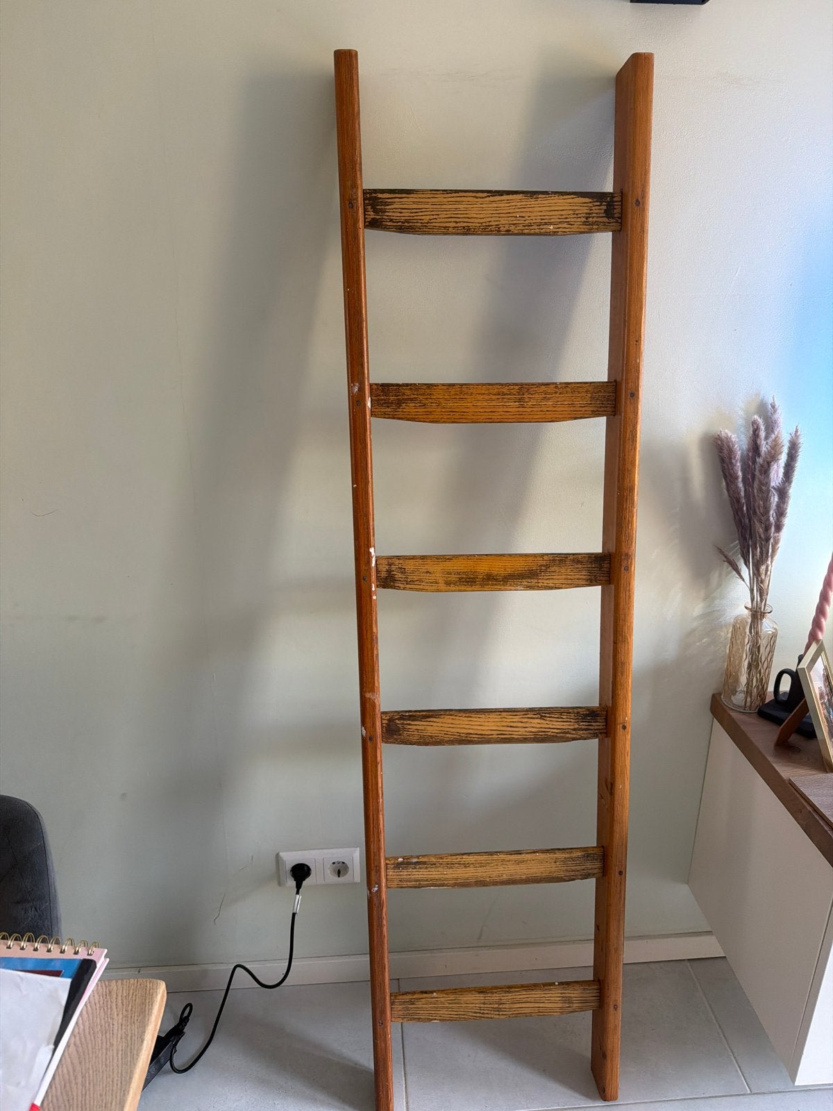 Decoratieve houten ladder - Gebruikt, Doe-het-zelf en Verbouw, Ophalen, Gebruikt, Ladder, Minder dan 2 meter