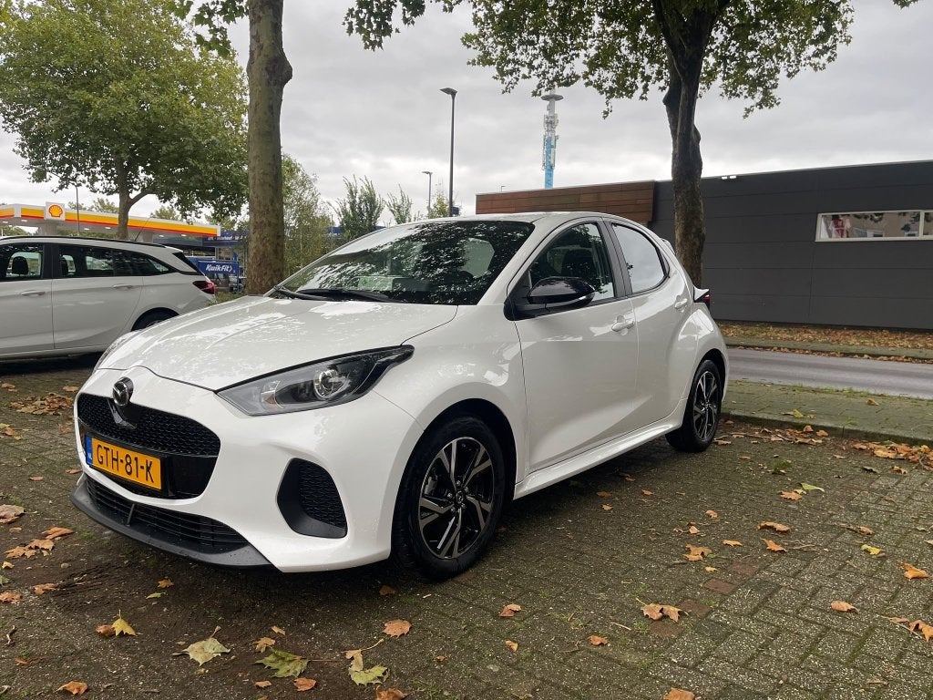 Mazda 2 1.5 Hybrid 116pk CVT 2024 Wit automaat, Auto's, 450 kg, 4 cilinders, 450 kg, Wit