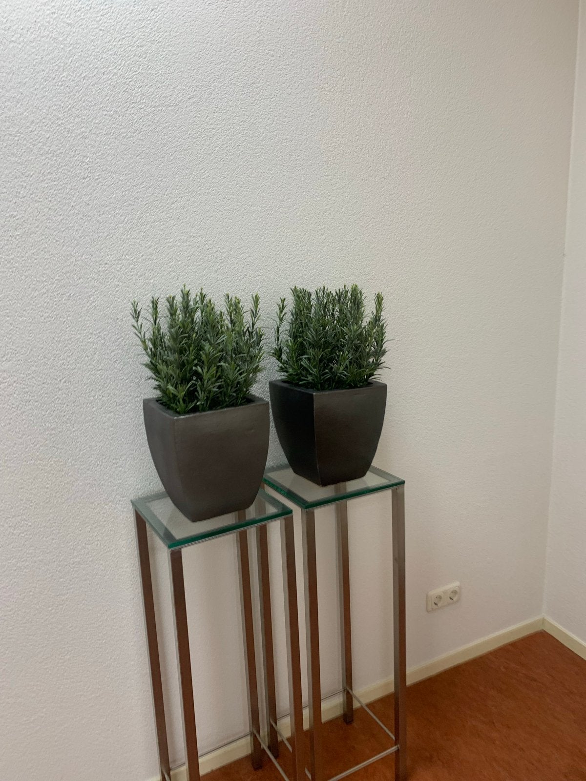 2 metalen pilaren met glasplaat - Waalwijk/Alphen (NB), Ophalen, Gebruikt