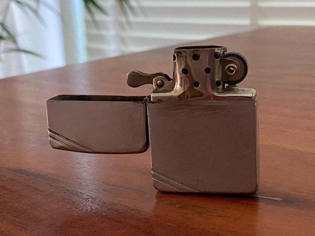 ZIPPO 1938, CUT CORNERS, 2032695, Verzamelen, Ophalen of Verzenden, Gebruikt, Aansteker
