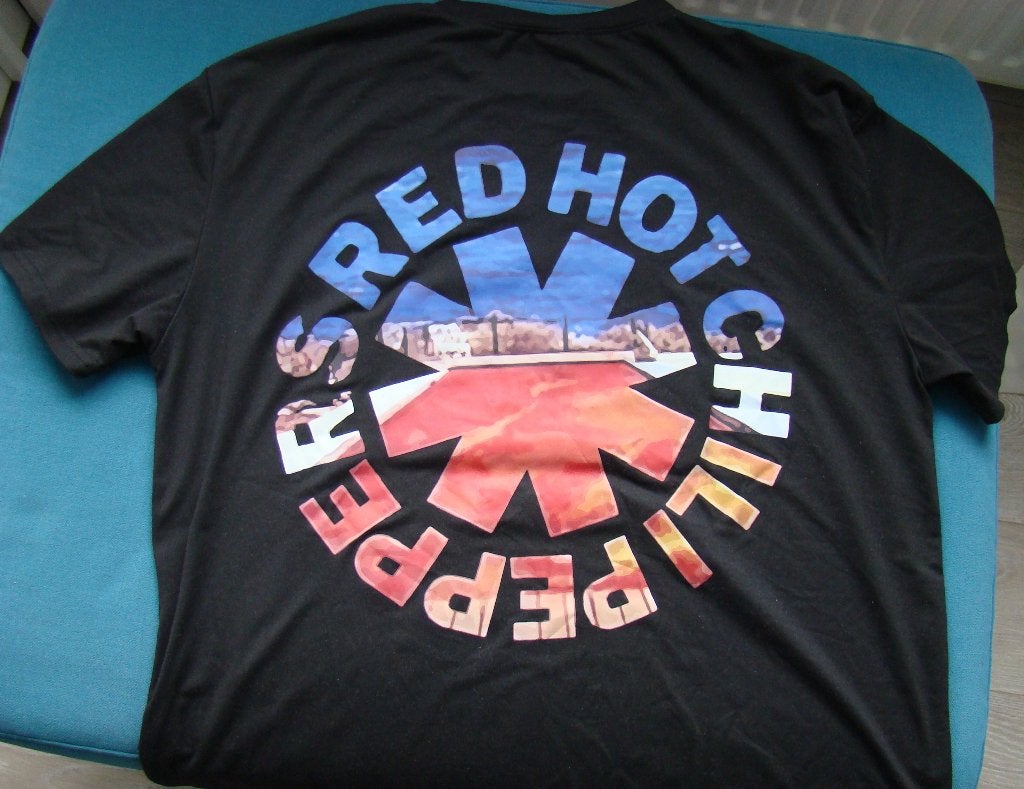 T-Shirt - Red Hot Chili Peppers - maat L - ongedragen -NIEUW, Verzamelen, Muziek, Artiesten en Beroemdheden, Ophalen of Verzenden