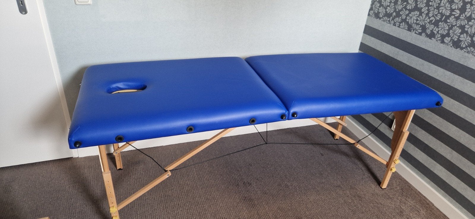 Massagetafel, Ophalen, Zo goed als nieuw, Massagetafel