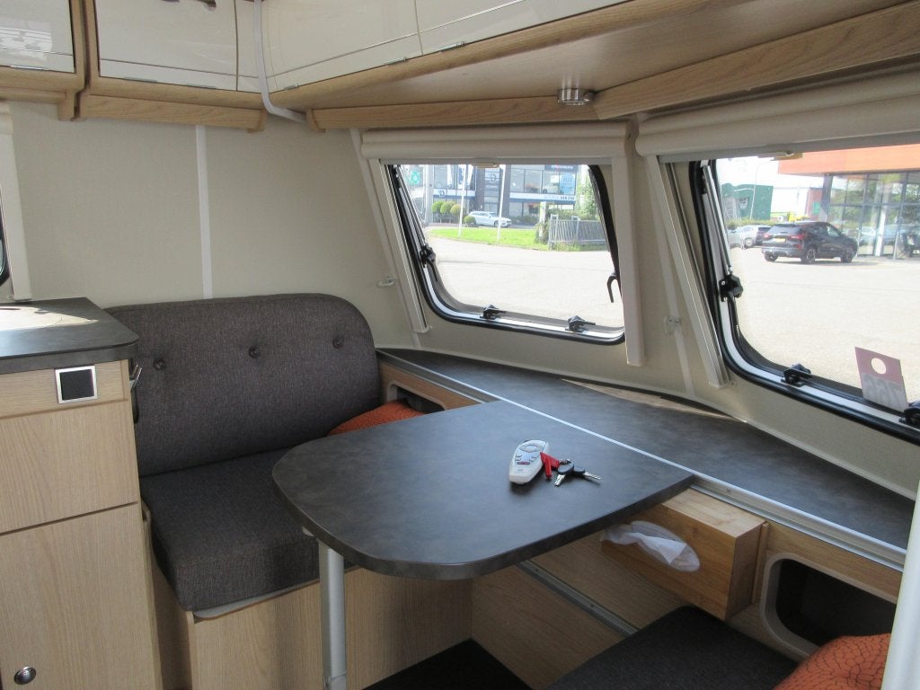 Eriba Touring - 60 Edition 310 GT MOVER EN UNICO VERONA, Schokbreker, Kleine zit, Eriba, Dwarsbed