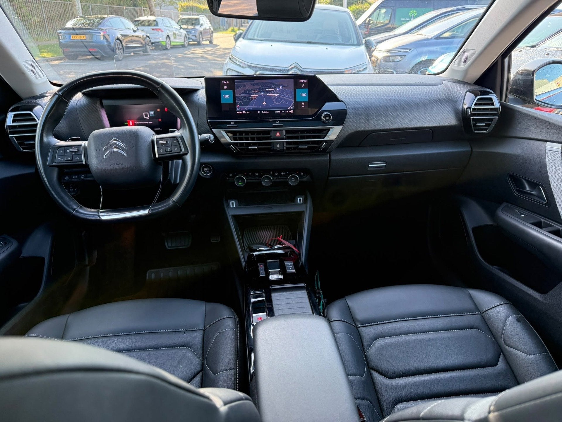 Citroen C4 1.2 PureTech Shine Automaat, Panodak, Navi, Camer, Dealer onderhouden, Automatische klimaatregeling, Gebruikt, 1199 cc