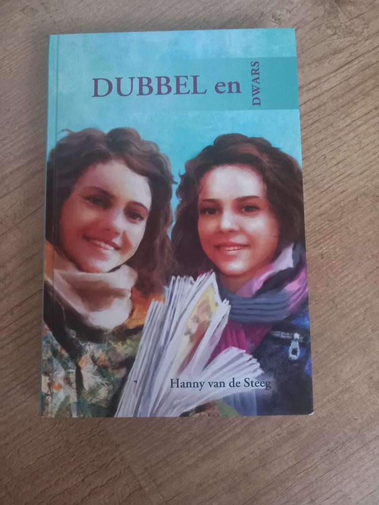 Dubbel en dwars, Boeken, Ophalen of Verzenden, Zo goed als nieuw, Hanny van de Steeg
