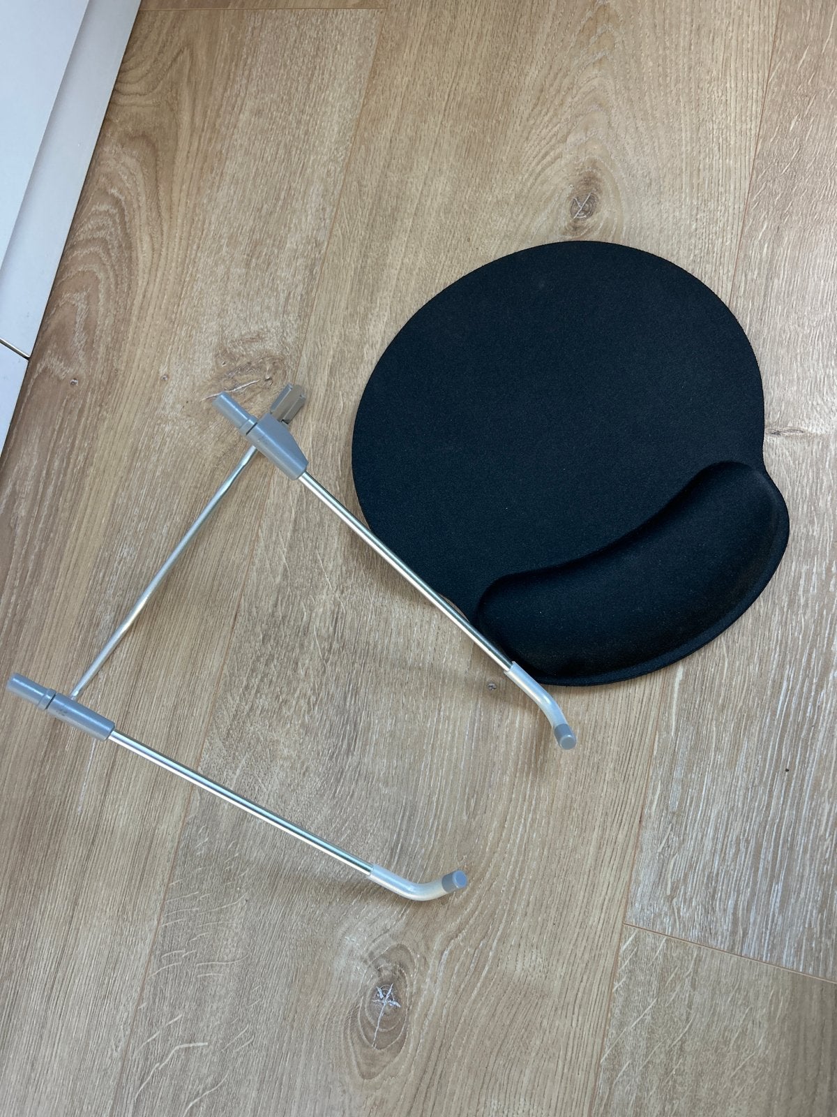 Muismat met polssteun en laptopstandaard voor thuiskantoor, Computers en Software, Ophalen of Verzenden, Ergonomisch, Zo goed als nieuw