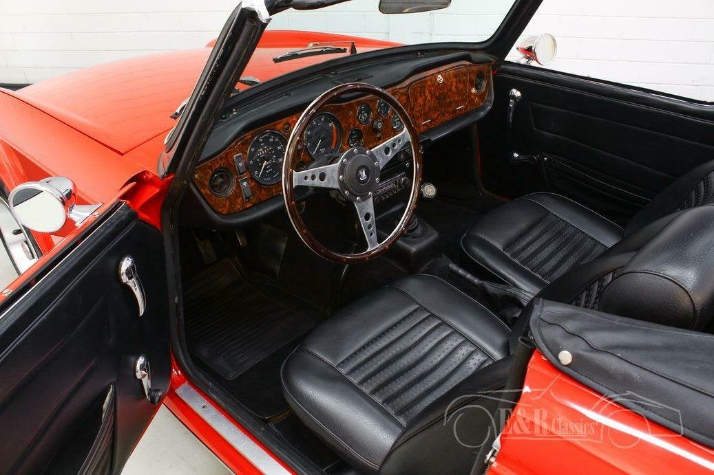 Triumph TR6 | Gerestaureerd | Nieuw lakwerk | 1970, foto 12