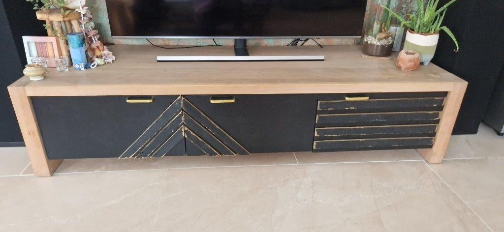 Massief eiken tv meubel, Gebruikt, 150 tot 200 cm, Eikenhout, Ophalen of Verzenden