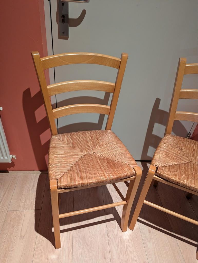 Twee trendy rieten stoelen voor binnen of buiten, Ophalen of Verzenden, Bruin, Twee