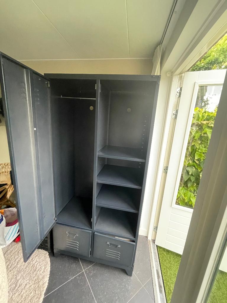 Kast, Gebruikt, 50 tot 100 cm, Industriële, Metaal