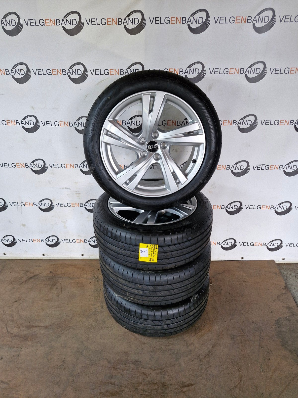Zomerset Audi A5 8B Nieuw 235 45 18 5x112 66.5 2025 ET40, Gebruikt, ., Banden en Velgen, Ophalen of Verzenden