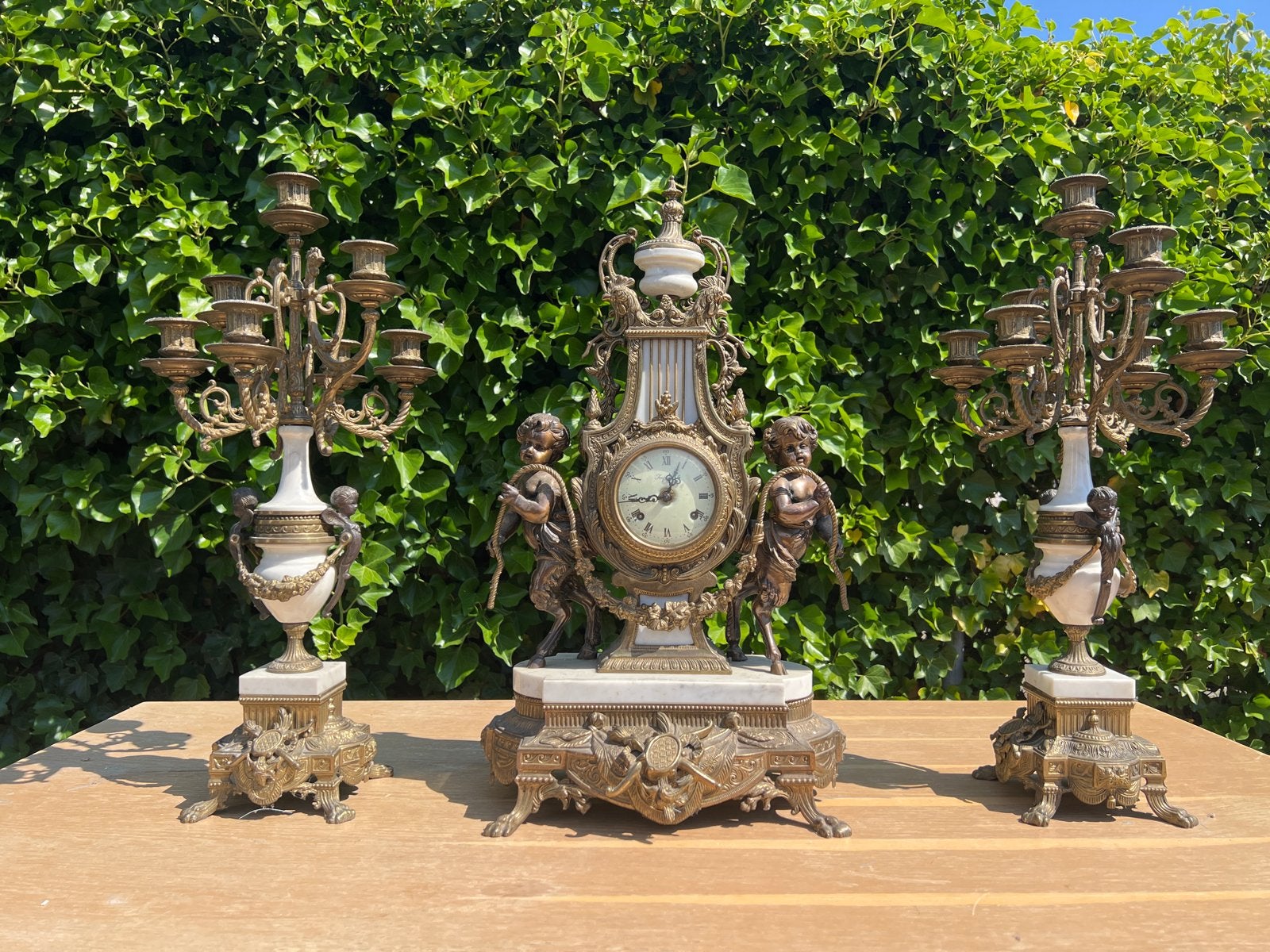 Antieke Bronzen Klok en Kandelaars Set - Brevettato, Ophalen
