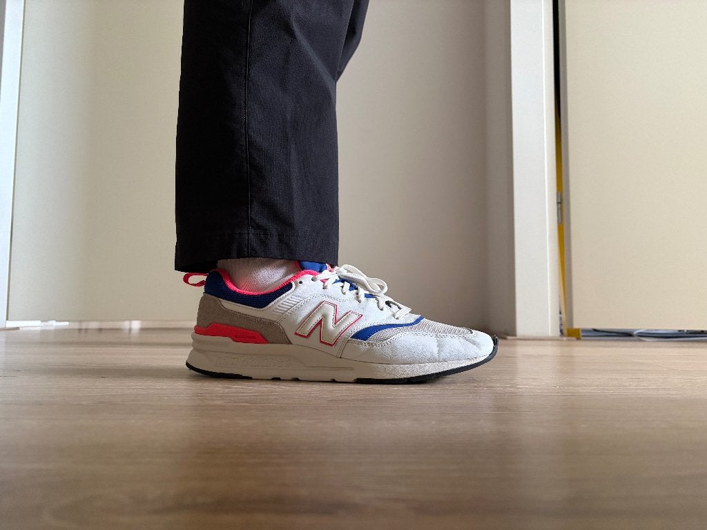 New Balance 997H – White / Pink / Laser Blue | Maat 44, New Balance, Overige kleuren, Ophalen of Verzenden, Sneakers of Gympen