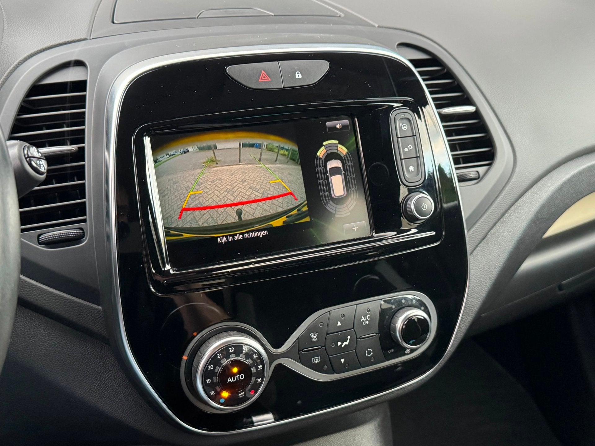 Renault Captur 1.2 TCe Intens | AUTOMAAT | Trekhaak | Camera, Stof, Gebruikt, 4 cilinders, Automatische klimaatregeling