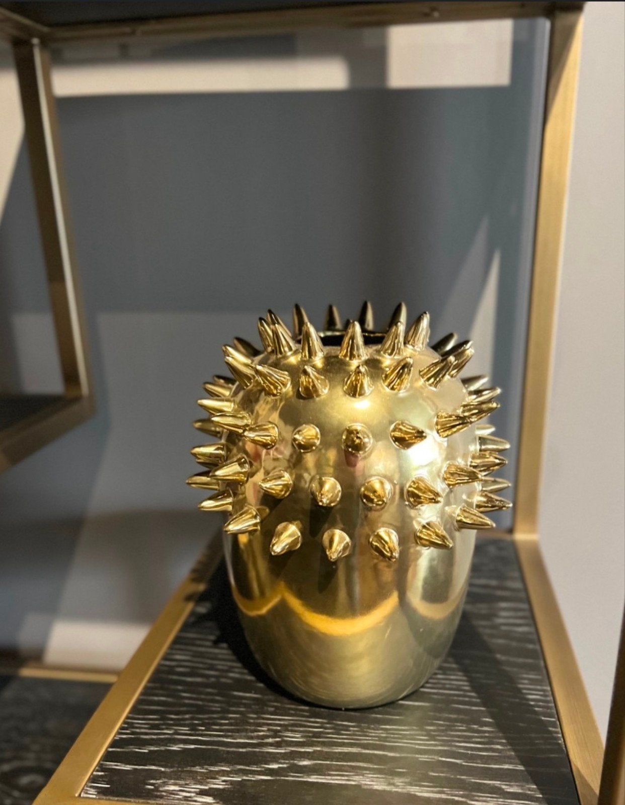 Daan Kromhout Spike Vaas Goud Keramiek Nieuw Moderne vaas, Overige materialen, Overige kleuren, ., Nieuw