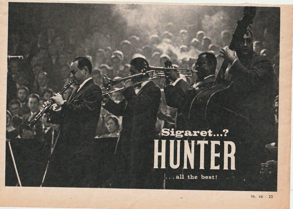 retro reclame 1965 Hunter sigaretten muziekinstrumenten, Verzenden, Overige typen