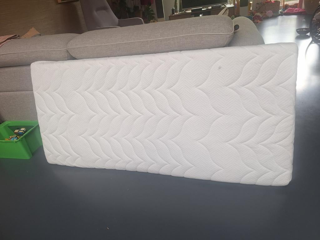 Latex matras 150x70 cm, Ophalen, Zo goed als nieuw, Eenpersoons